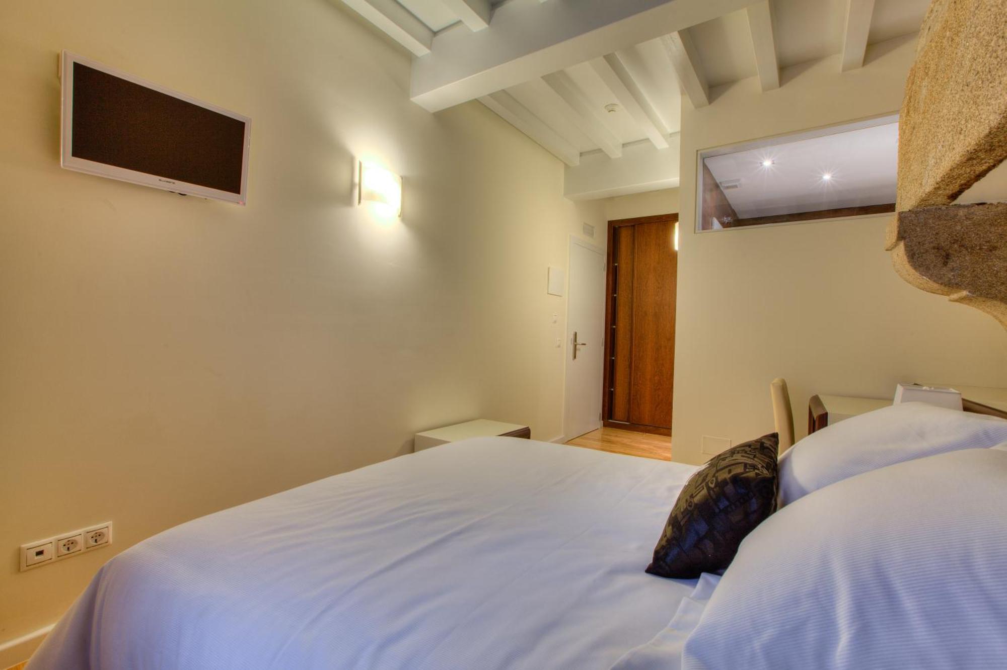 Hotel Montenegro Compostela Santiago de Compostela Ngoại thất bức ảnh