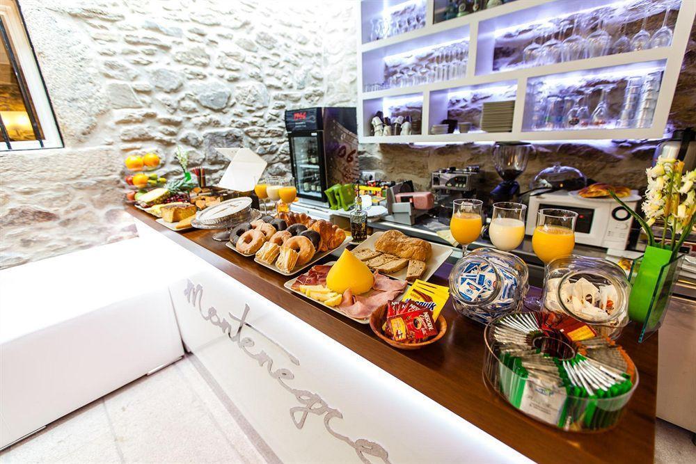 Hotel Montenegro Compostela Santiago de Compostela Ngoại thất bức ảnh