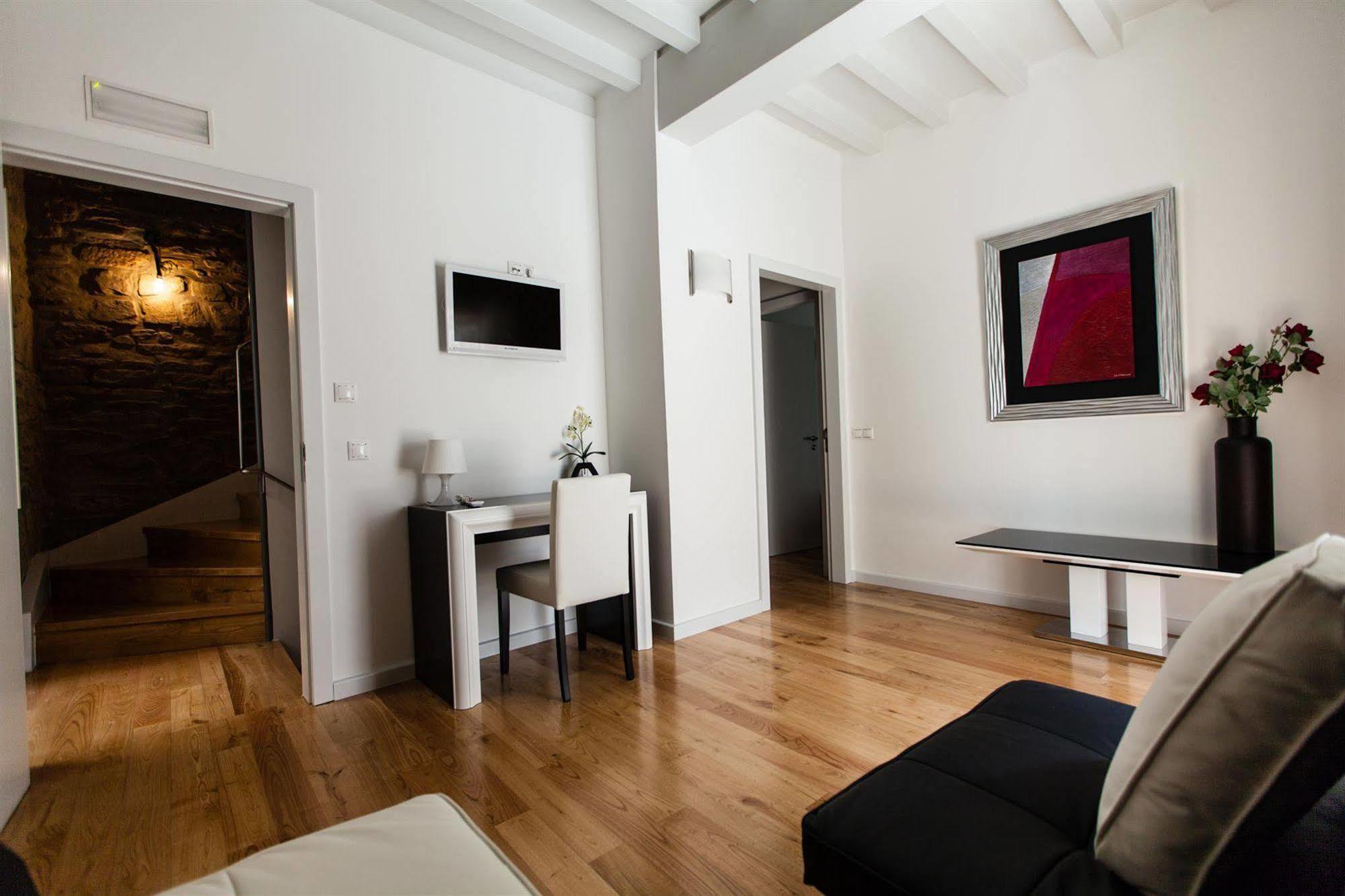 Hotel Montenegro Compostela Santiago de Compostela Ngoại thất bức ảnh
