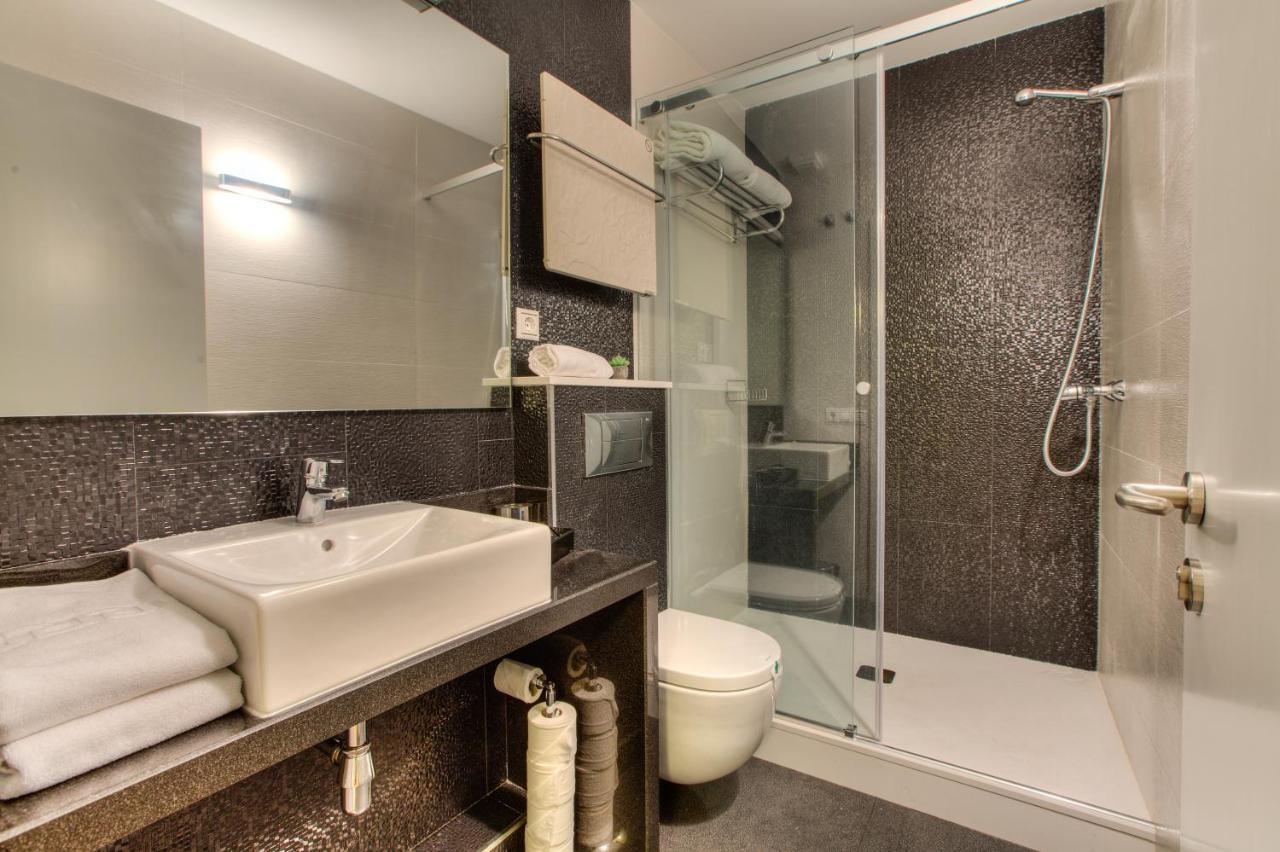 Hotel Montenegro Compostela Santiago de Compostela Ngoại thất bức ảnh